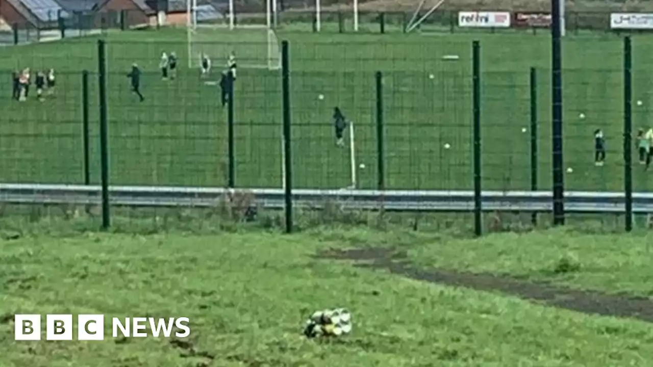 Londonderry: Explosive discovered near children's football game