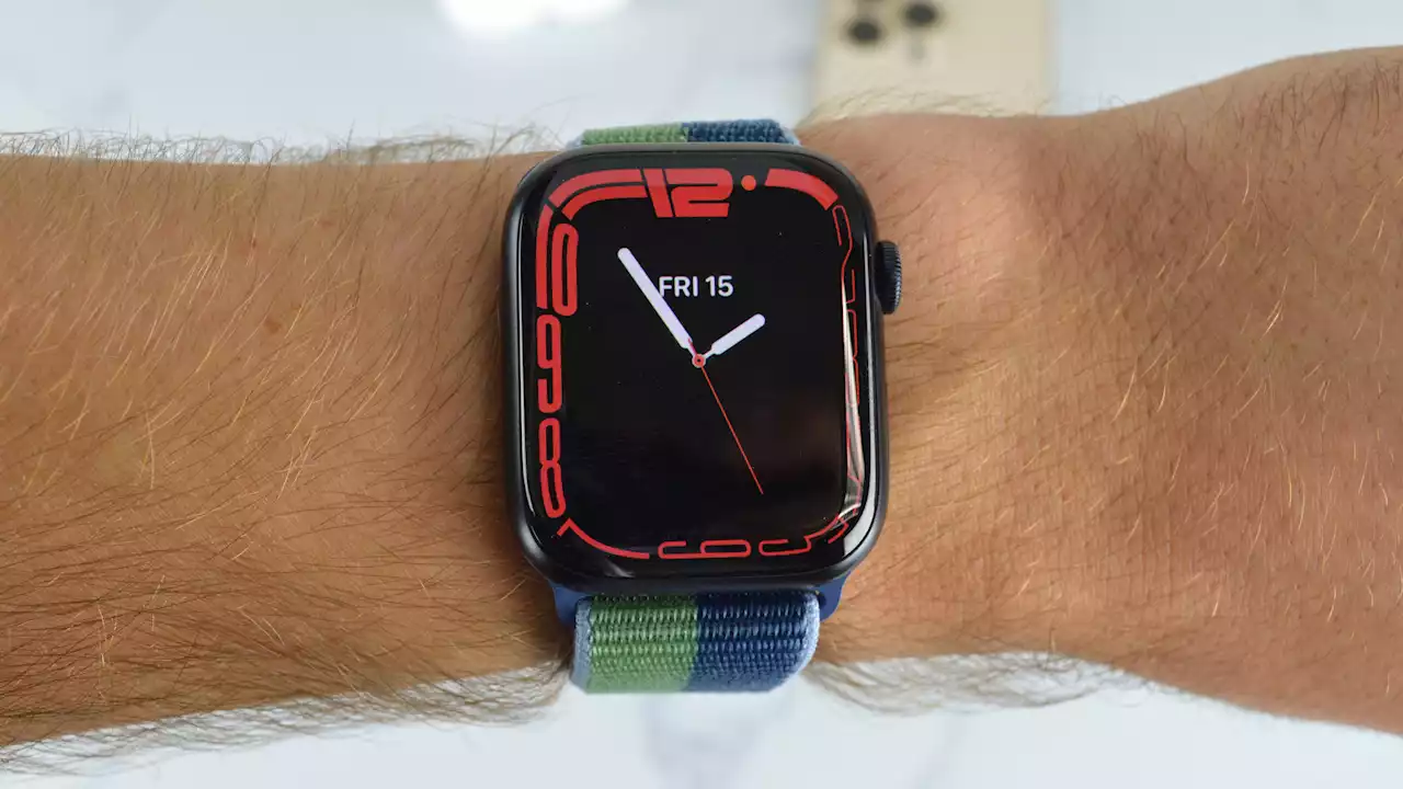 Apple Watch saves user's life from gastrointestinal bleeding