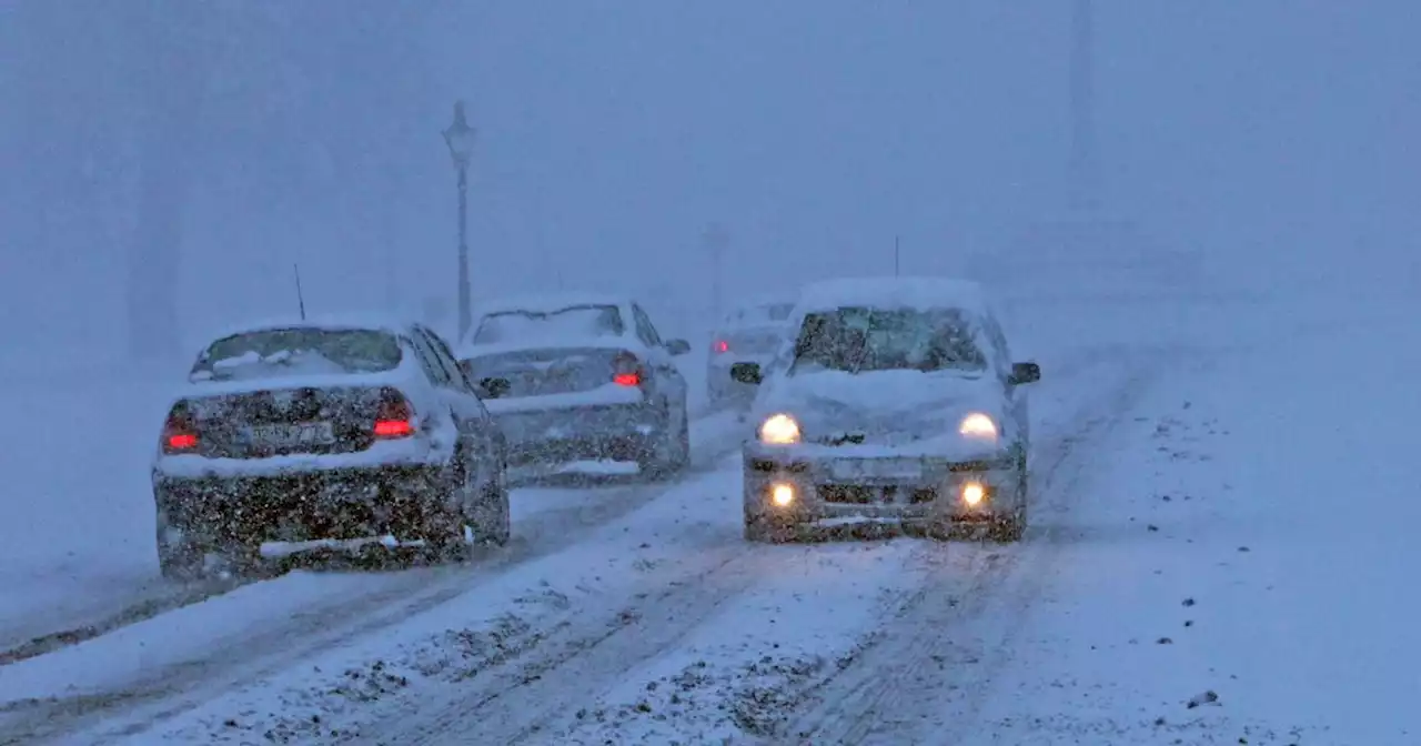 Ireland snow alert as Met Eireann give exact date bitter wintry showers returns