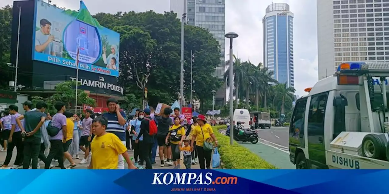 Jam CFD Telah Usai, Jalan Sudirman-Thamrin Masih Ramai Warga yang Beraktivitas