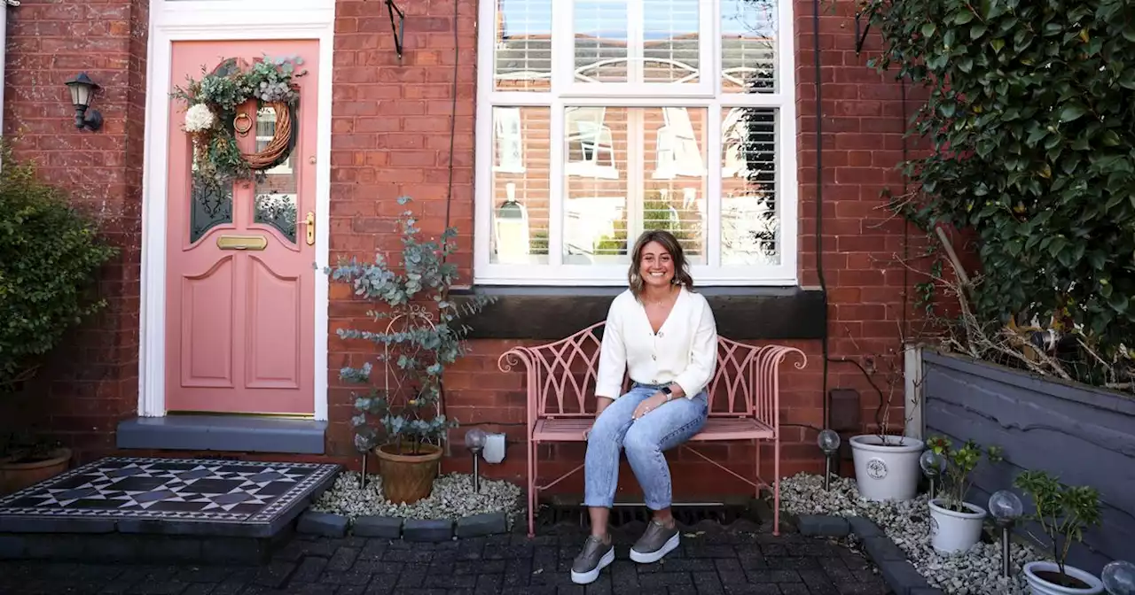 First-time buyer turns £225,000 dated Victorian terrace into Instagrammable pad