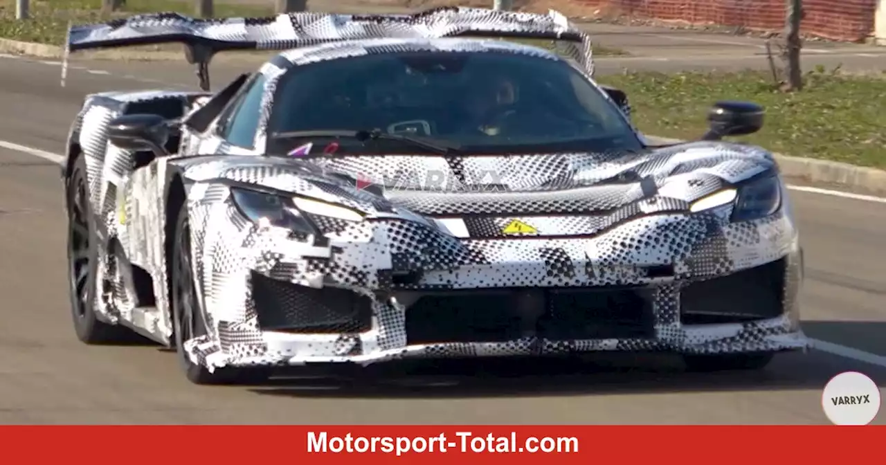 Neues Hypercar von Ferrari mit massivem Flügel gesichtet