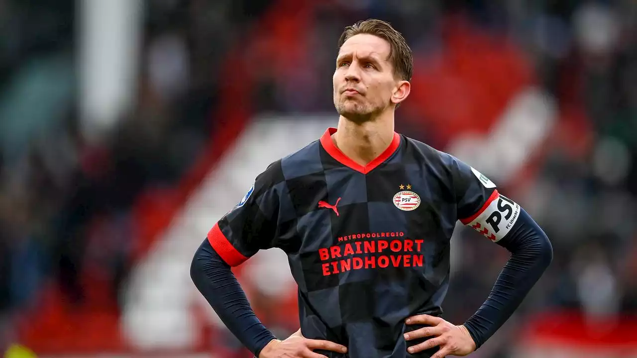 Luuk de Jong gefrustreerd na nieuw puntenverlies PSV: 'Niet volwassen genoeg'