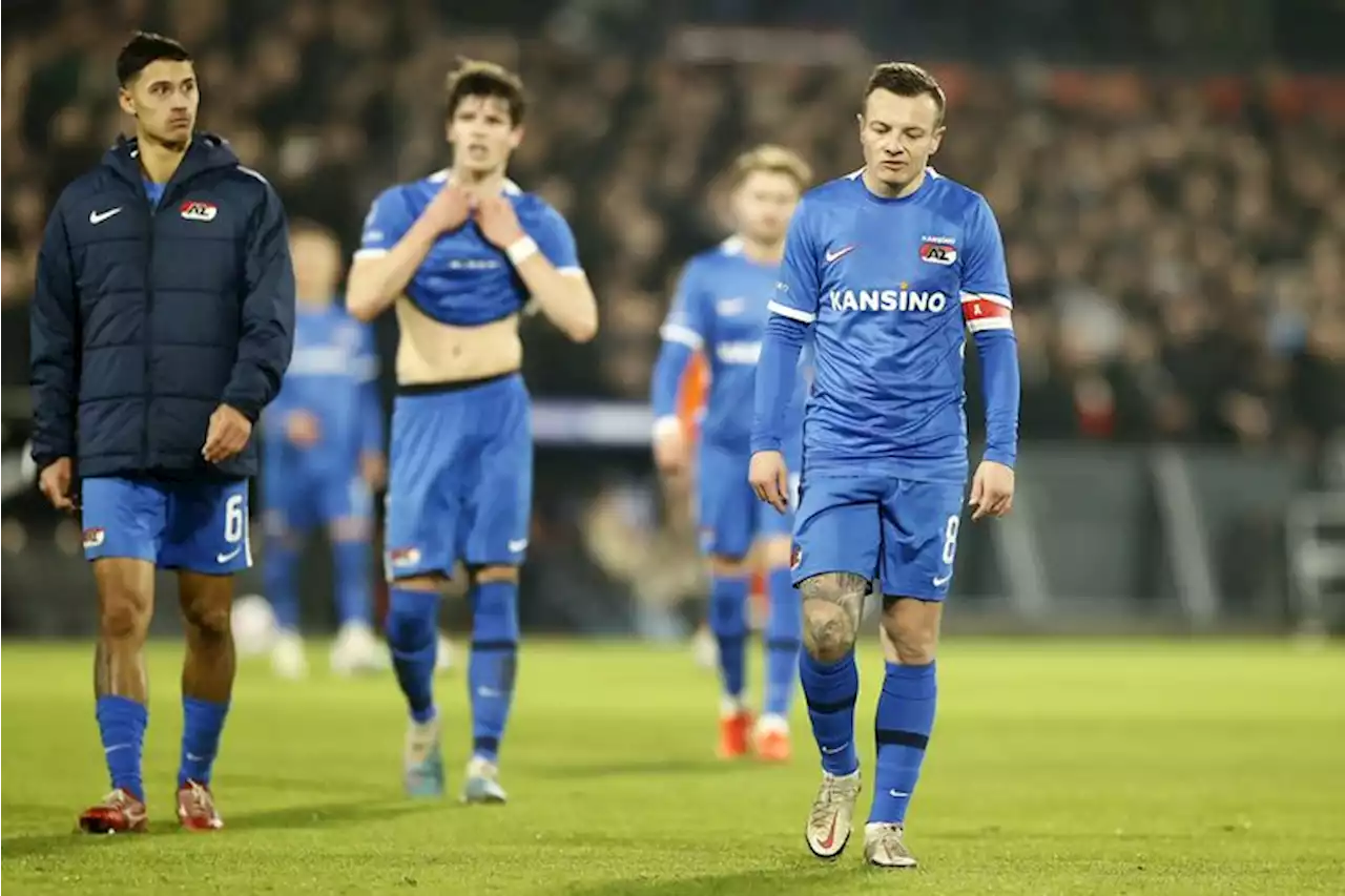 Jordy Clasie houdt hoop na dreun voor AZ in de Kuip: ‘Er is nog steeds niks aan de hand’