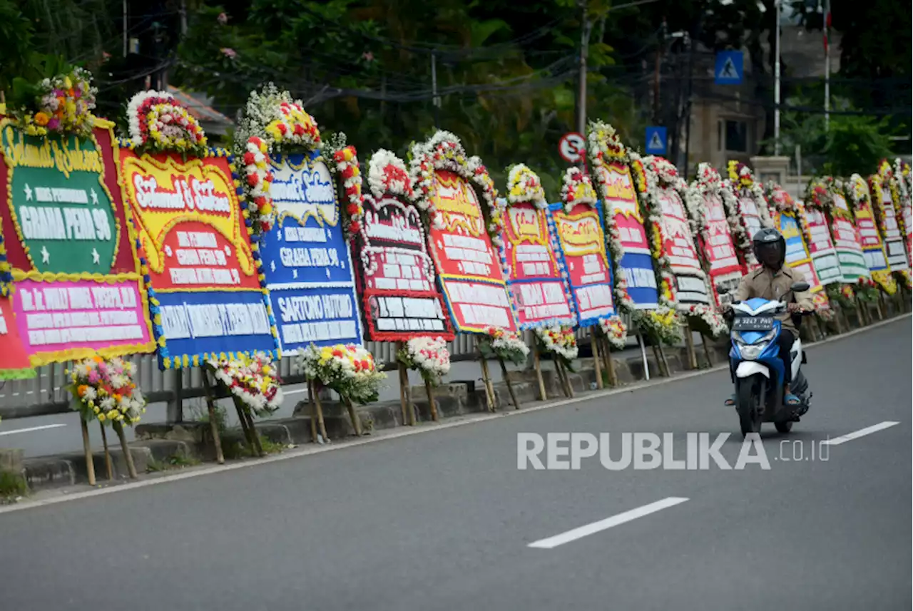 Peresmian Graha PENA 98 Dibanjiri Ribuan Karangan Bunga, dari Megawati Hingga Tommy Winata |Republika Online