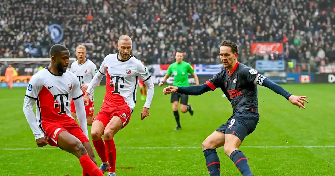 LIVE eredivisie | FC Utrecht en PSV weer op het veld na spectaculair einde van eerste helft