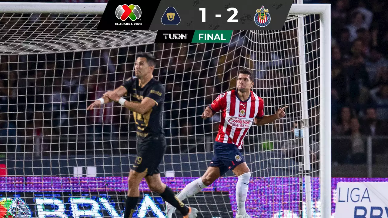 Chivas derrota a unos Pumas desconcentrados en Ciudad Universitaria