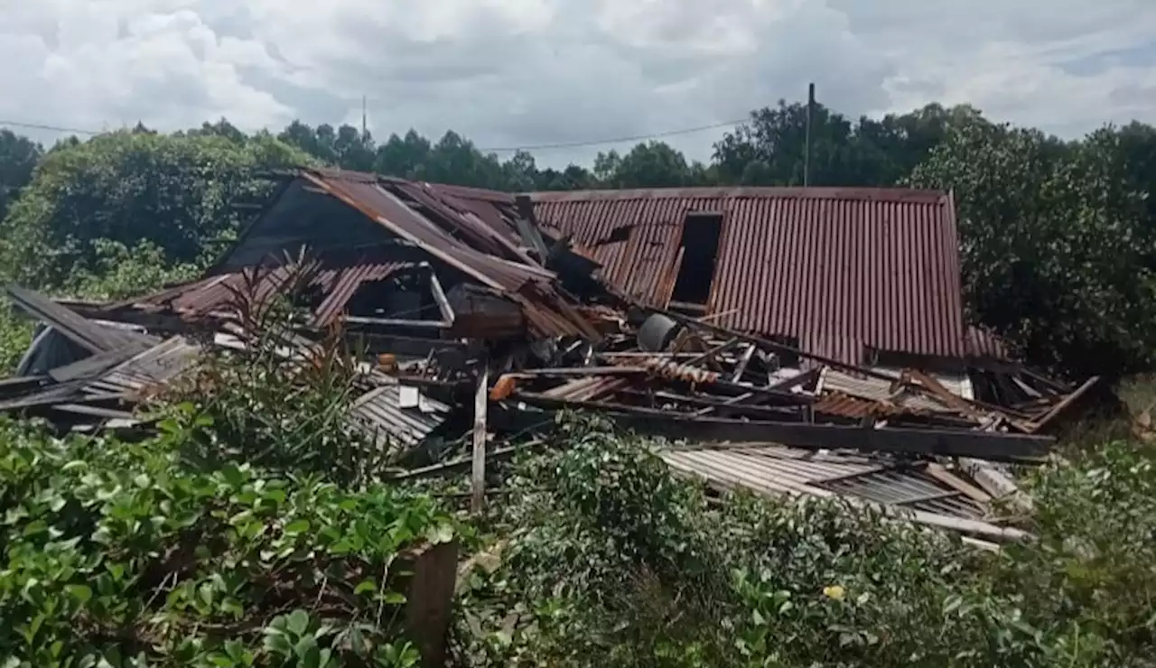 Seorang lelaki nyaris maut, rumah kediaman tiba-tiba runtuh