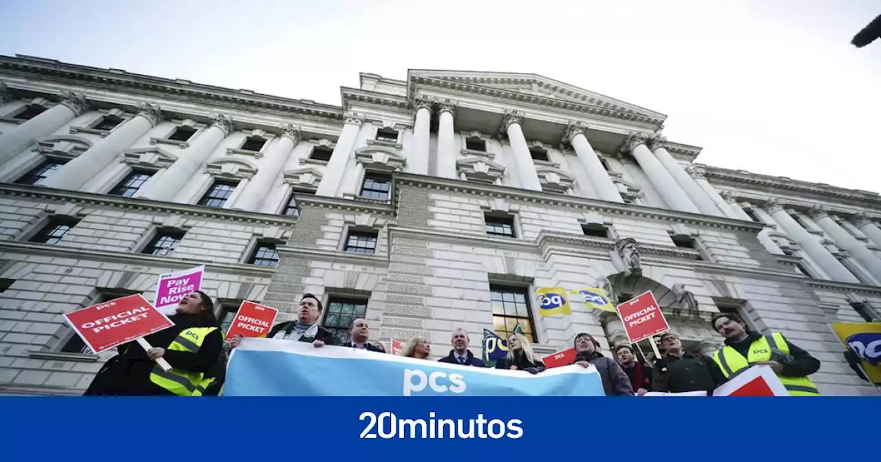 Medio millón de trabajadores en Reino Unido convocados a la mayor huelga en una década