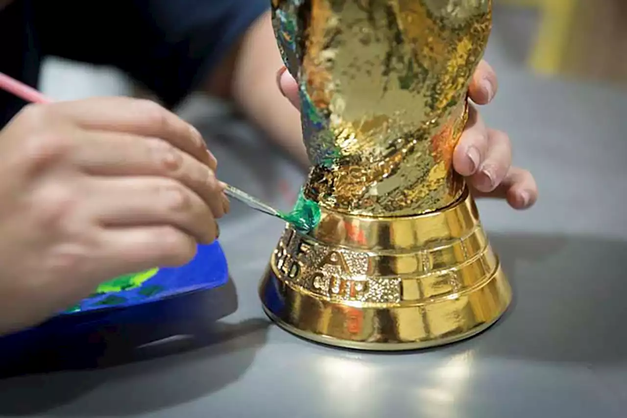 Una réplica original: la copa que unió a Messi con una artesana anónima