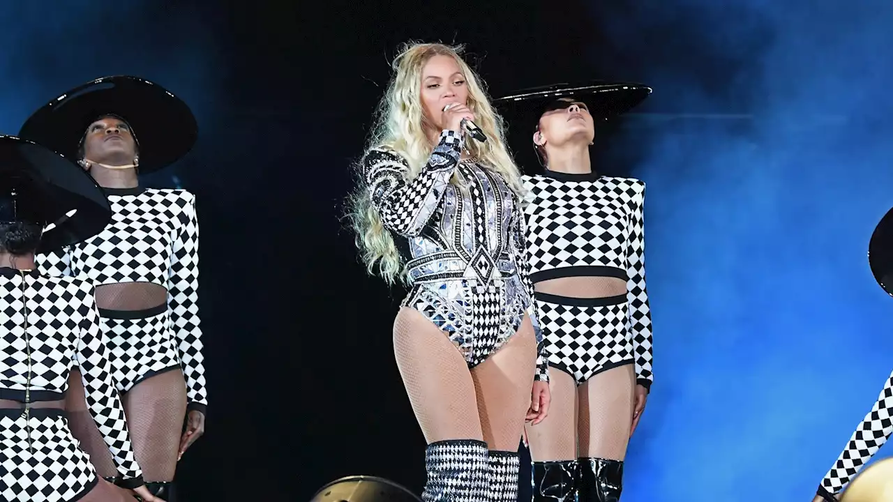 Hey Chicago: You've Got Less Than 24 Hours If You Want A Shot at Buying Beyoncé Tickets