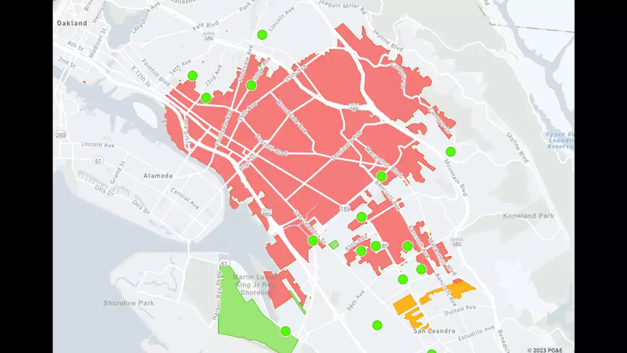 Fire at PG&E substation causes power outages for thousands in parts of Oakland and Alameda: agency