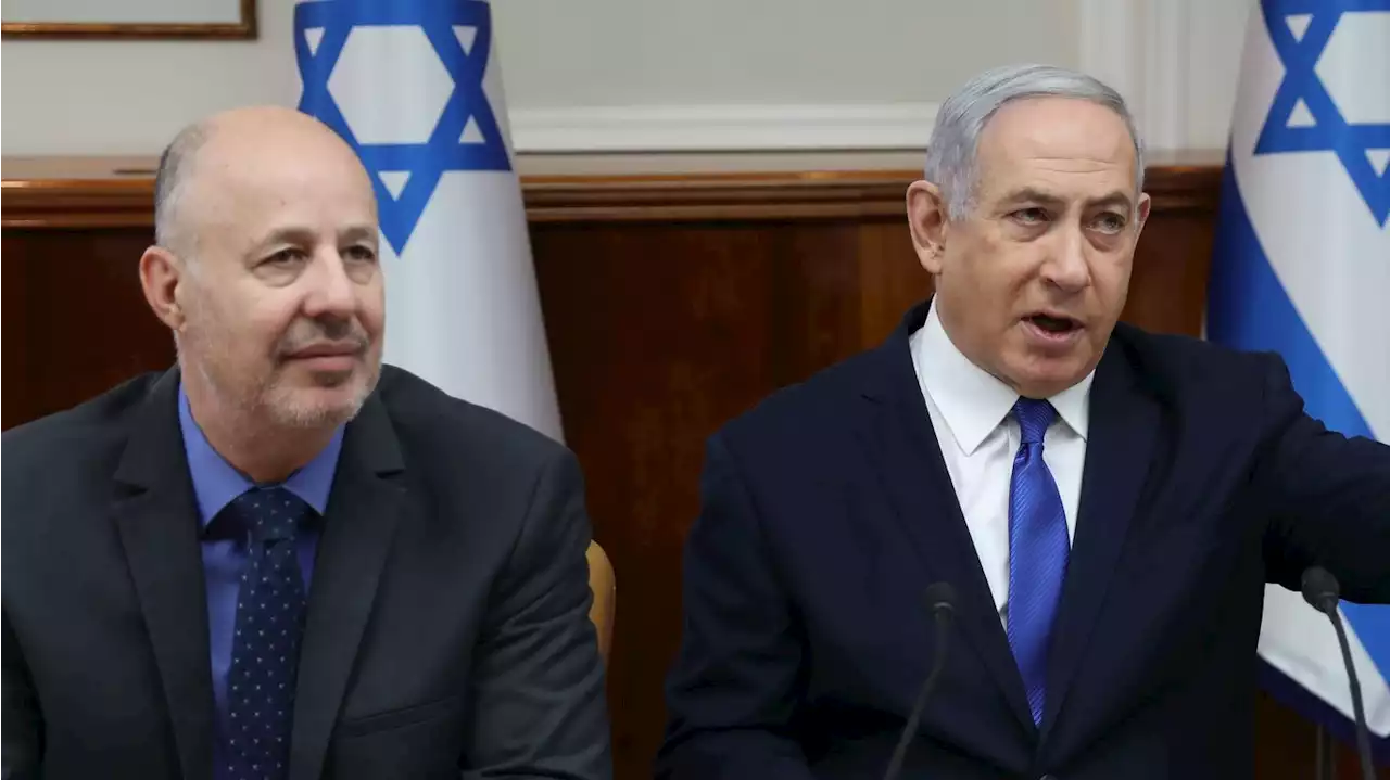 Scoop: Israelis and Palestinians have been holding secret talks for weeks