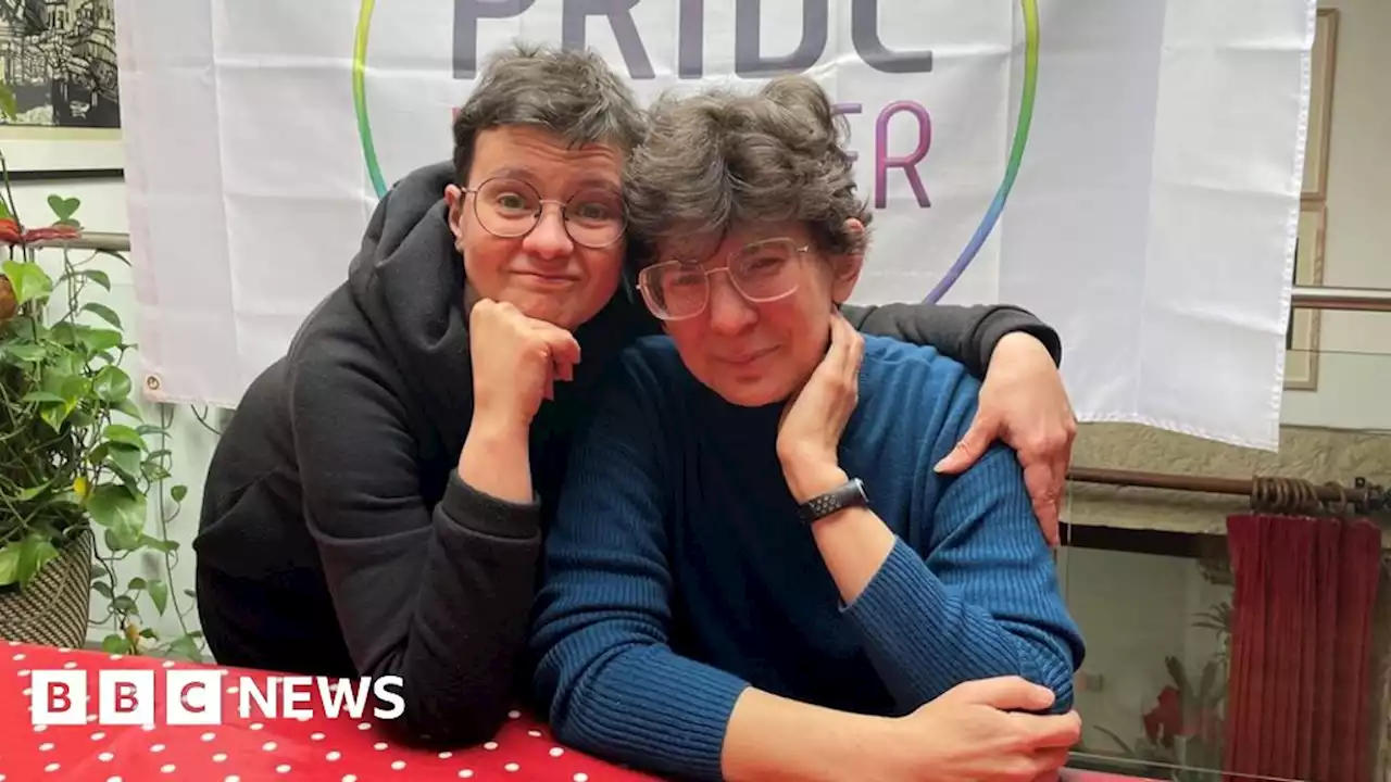 Ukrainian LGBT refugees plan to wed in UK