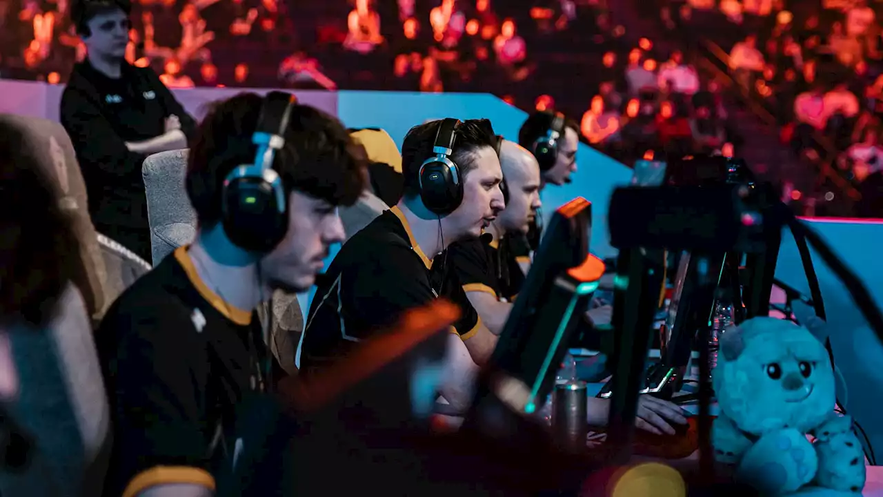 'Beaucoup de travail et de sacrifices': comment devient-on joueur pro d'esport?