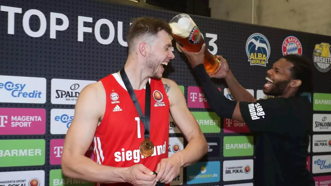 Basketball: Jan Niklas Wimberg in Oldenburg aussortiert, mit Bayern Pokalsieger