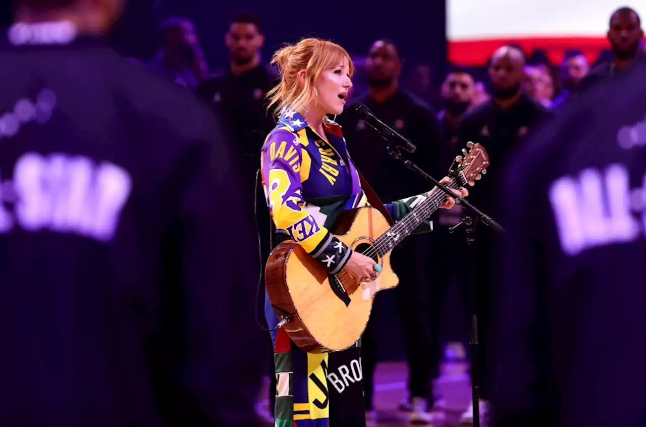 Jewel Performs the National Anthem at 2023 NBA All-Star Game