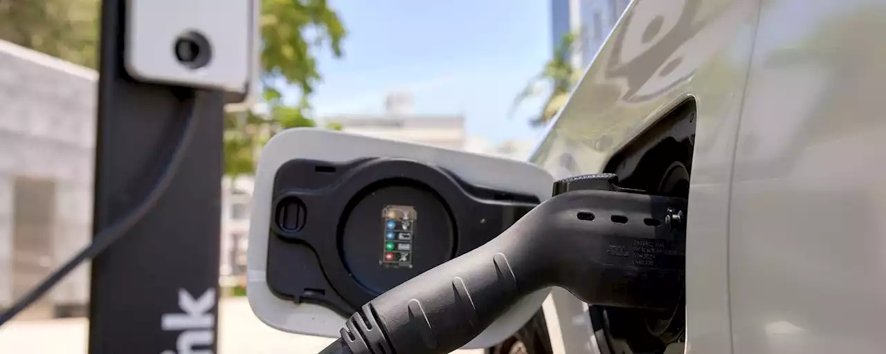 Hertz, Blink Team Up on EV Charging in AZ