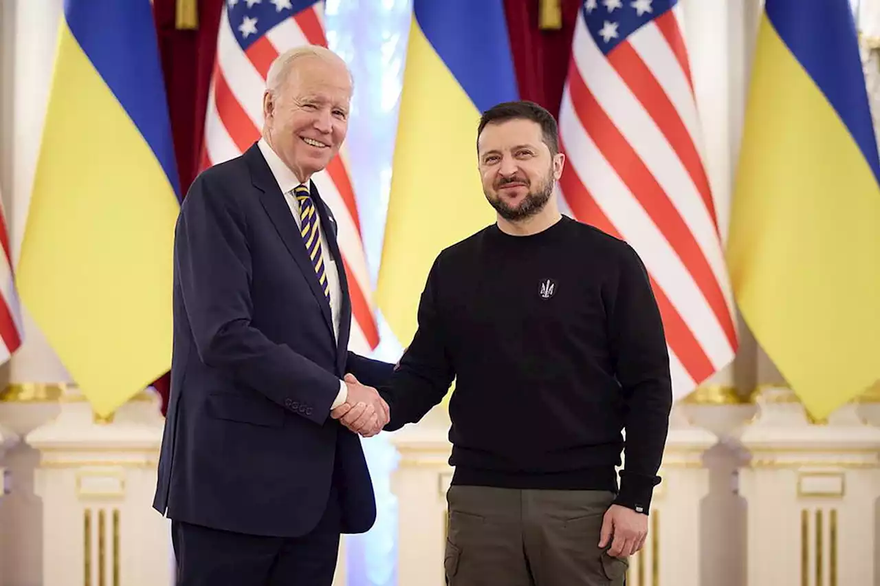 Biden realiza una visita sorpresa a Kiev y se reúne con Zelenski