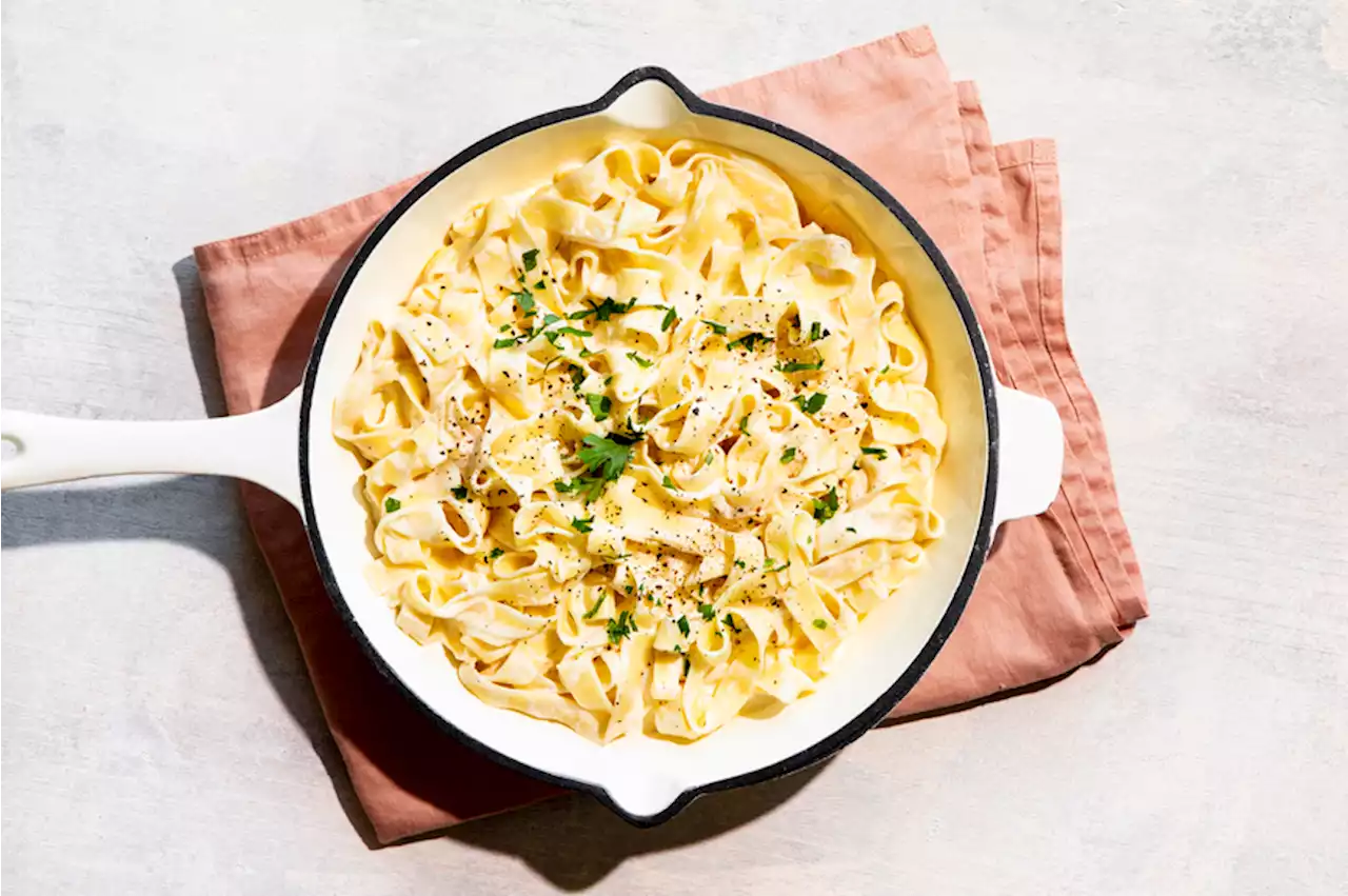 Nutritionist Tip: Adding Hummus To Pasta Is a Dairy-Free Way To Add Creaminess and Protein