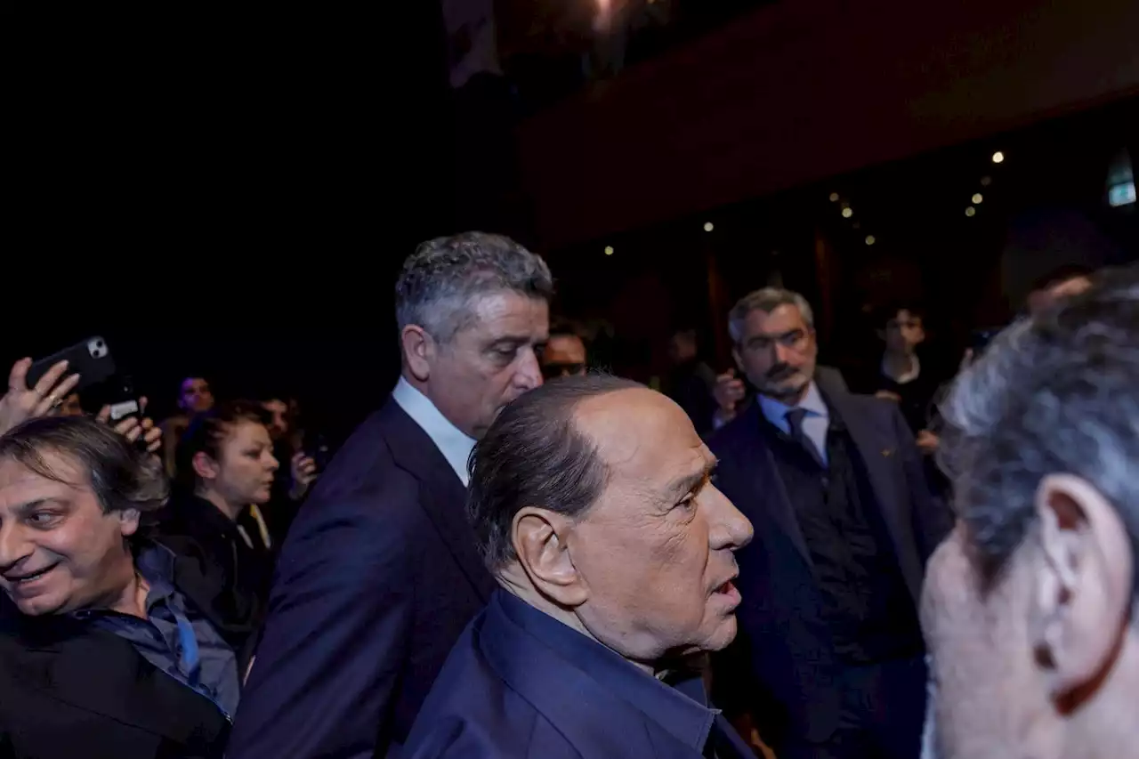 Italie : quand Silvio Berlusconi joue sa petite musique sur l’Ukraine