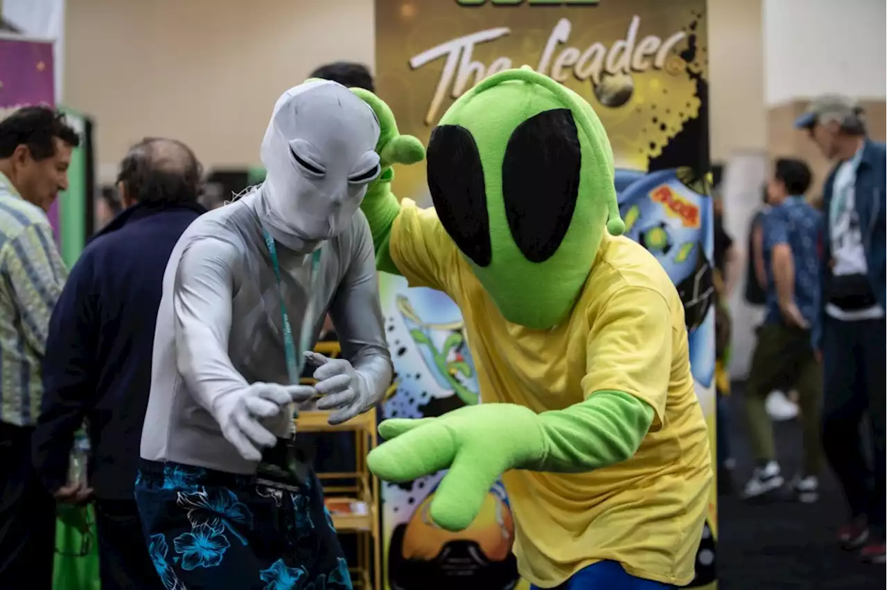 AlienCon brings close encounters to the Pasadena Convention Center