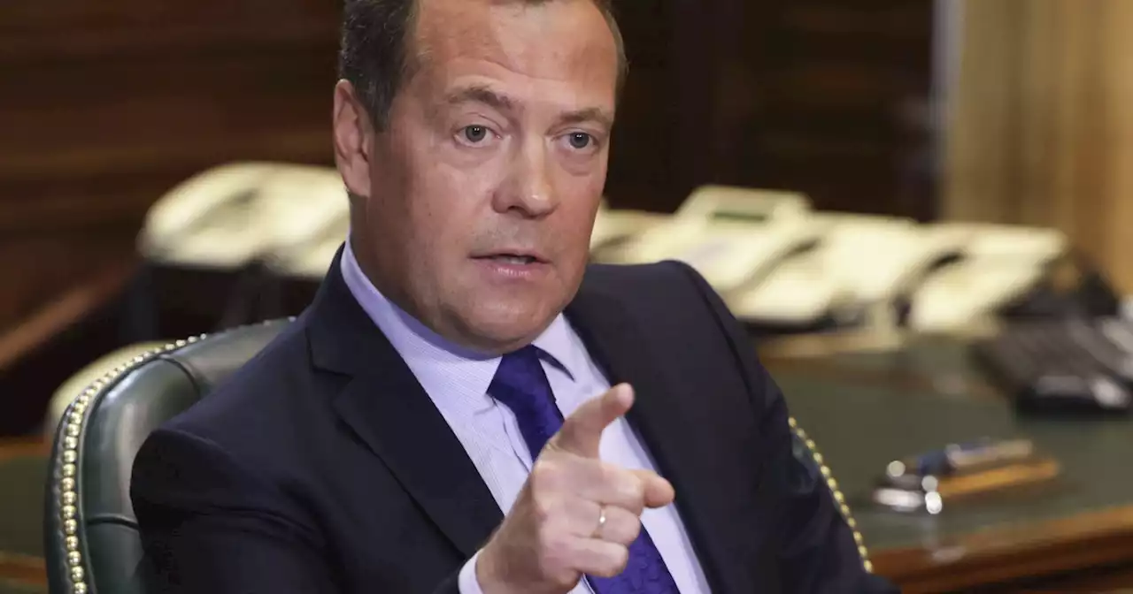 Medvedev minaccia di morte il 'nazista' Biden: 'FIno alla tomba'