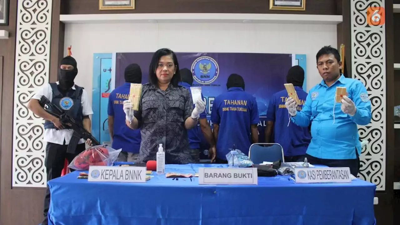 Viral Bandar Narkoba Dibekingi Polisi Saat Konferensi Pers BNNK Jadi Sorotan Warganet