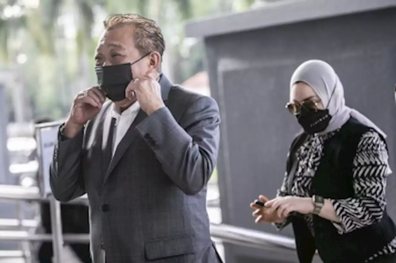 Defence trial of Bung Moktar, wife on corruption charges to begin on June 15