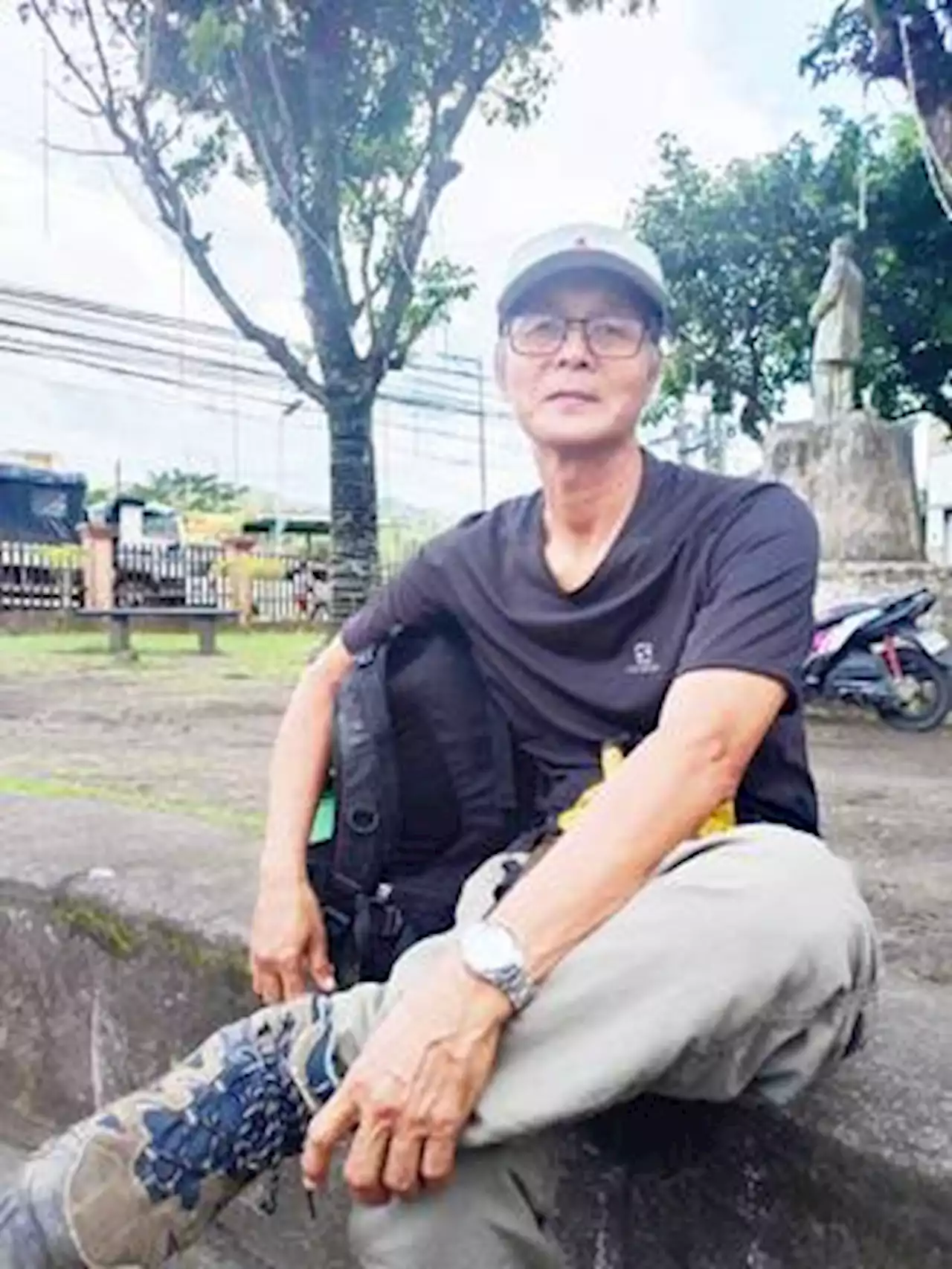 16 veteran mountaineers ready to go up Mayon to look for Cessna survivors