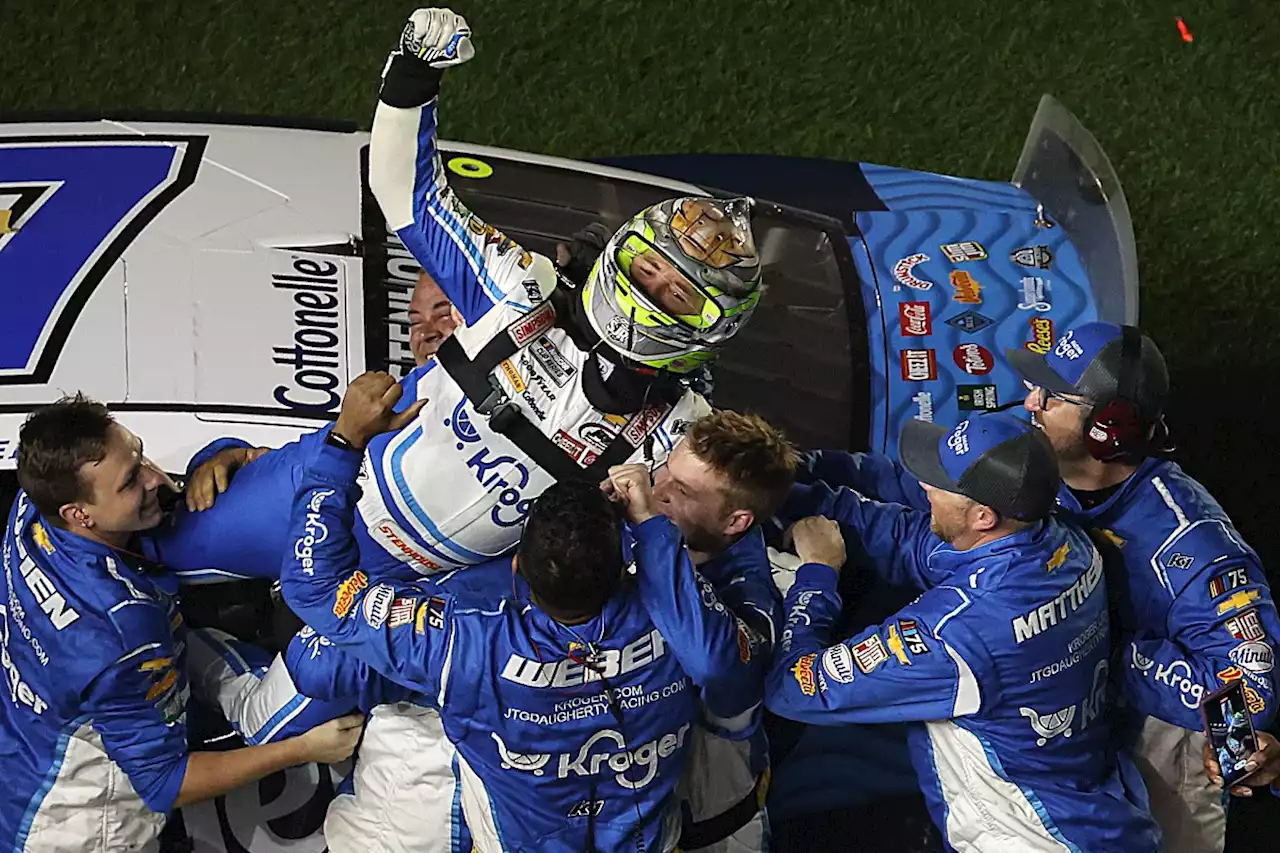 Stenhouse, JTG Daugherty enjoy 'validation' of Daytona 500 win