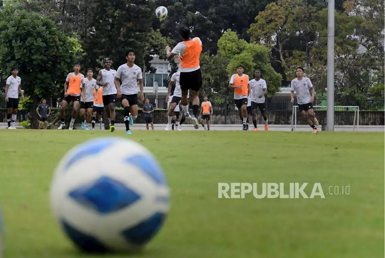 Shin Tae-yong Evaluasi Lini Pertahanan Timnas U-20 Jelang Lawan Guatemala |Republika Online