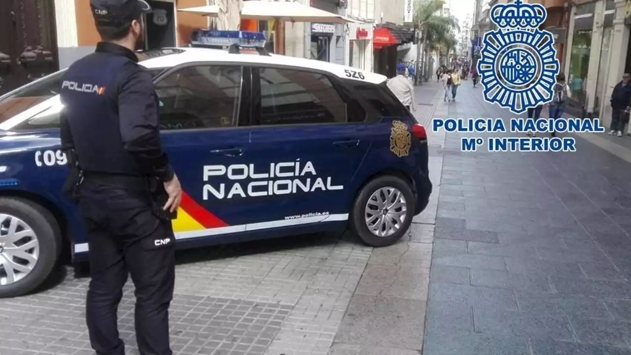 Rescatan deshidratada y semiinconsciente a una anciana en un piso de Granada