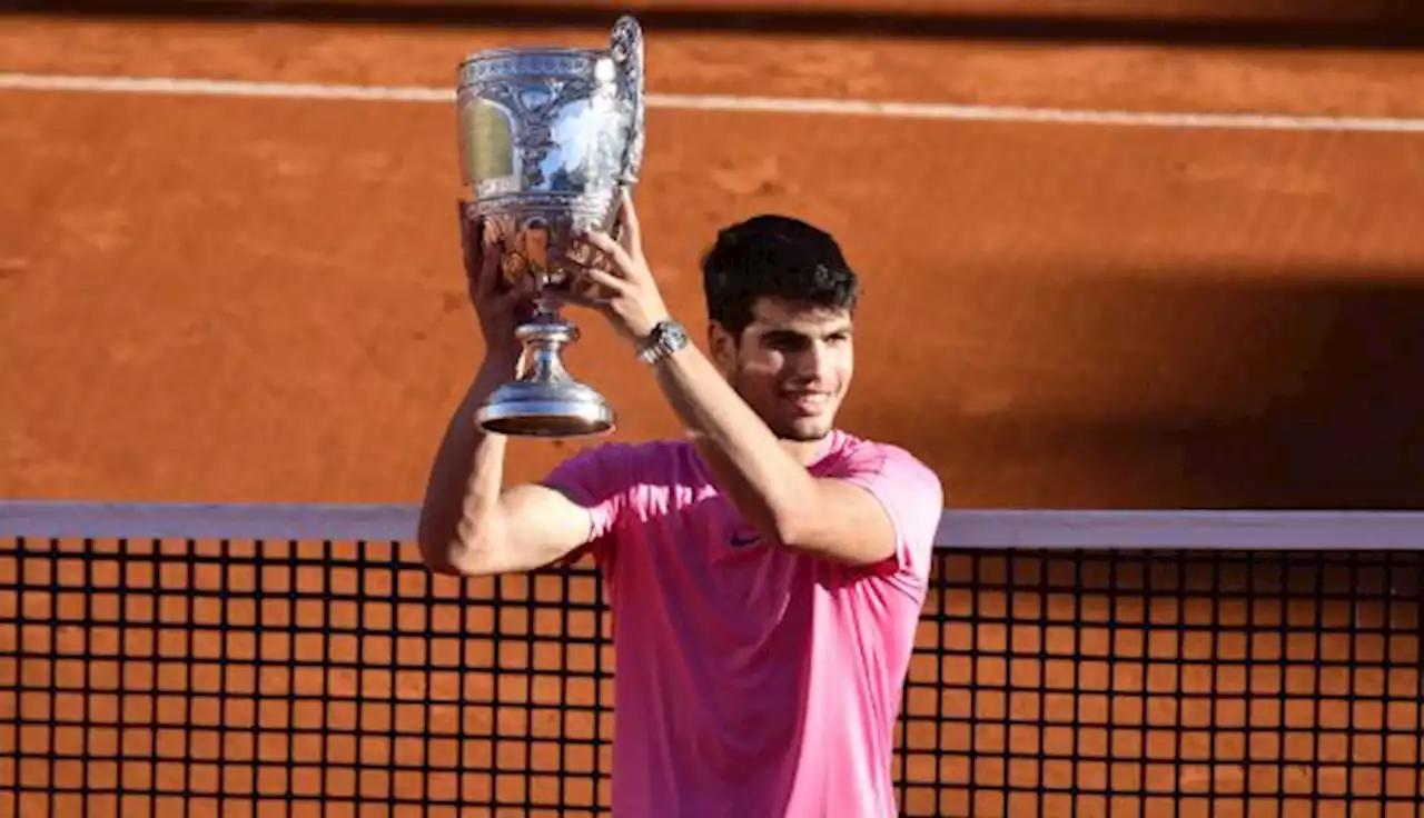 Alcaraz conquista el torneo de Buenos Aires en su regreso...