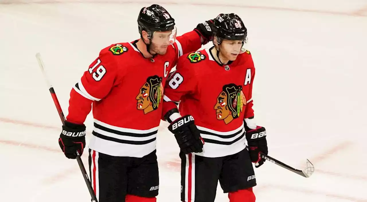 How Blackhawks are treating Jonathan Toews, Patrick Kane as deadline looms