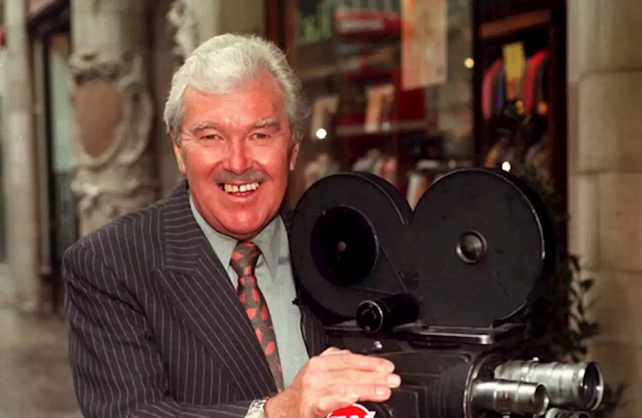 Tributes paid after ‘brilliant broadcaster’ Dickie Davies dies