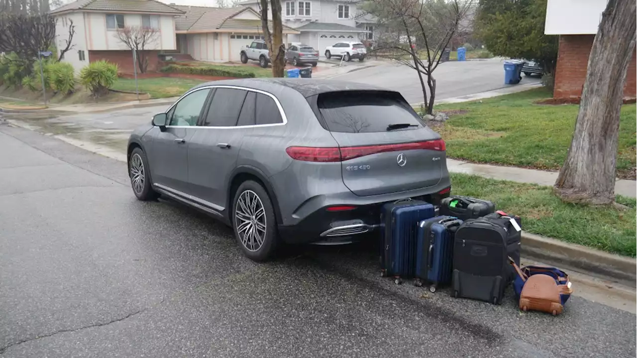 Mercedes-Benz EQS SUV Luggage Test: How much space behind the third row? - Autoblog