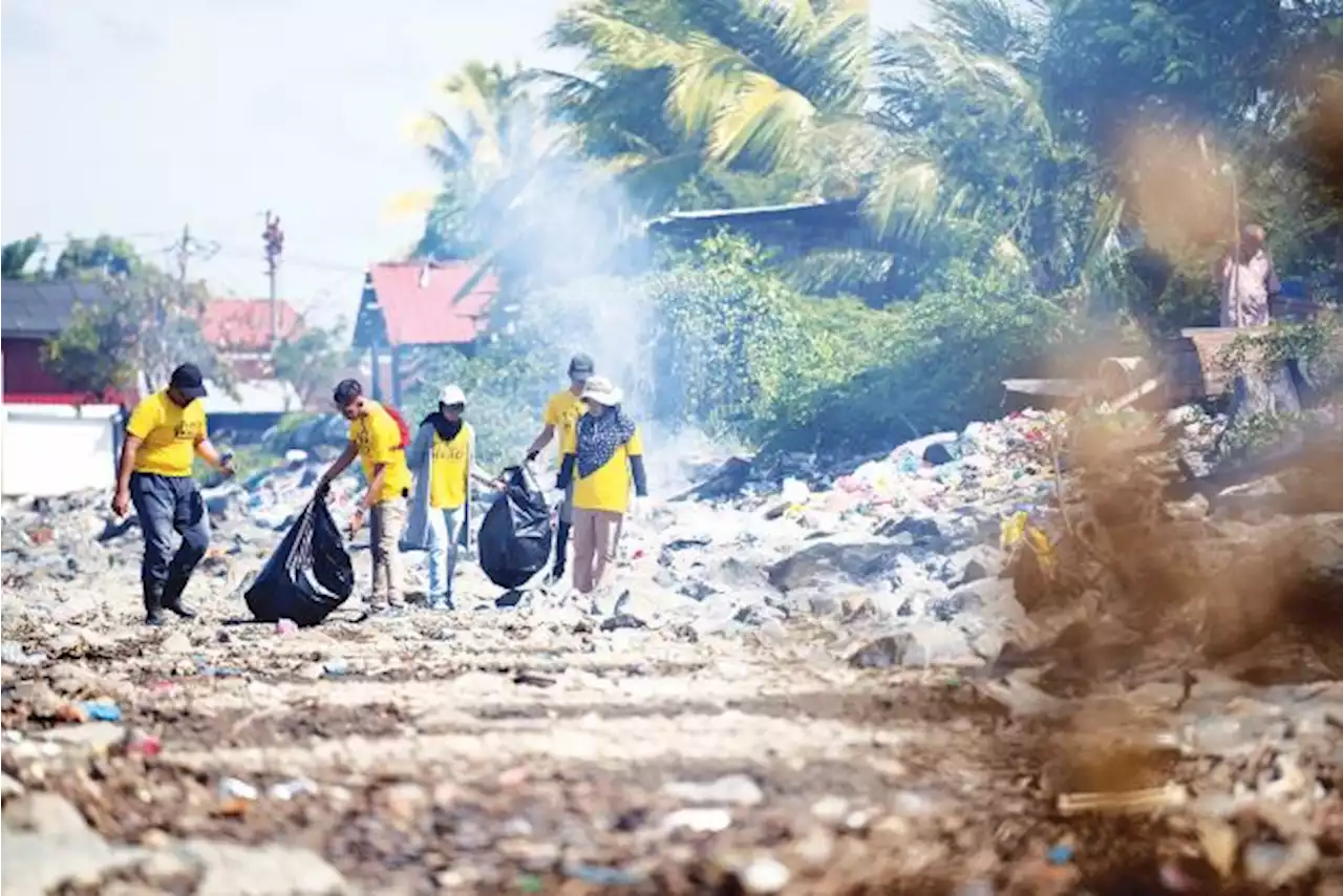 Tujuh tan sampah ‘hiasi’ Kuala Perlis