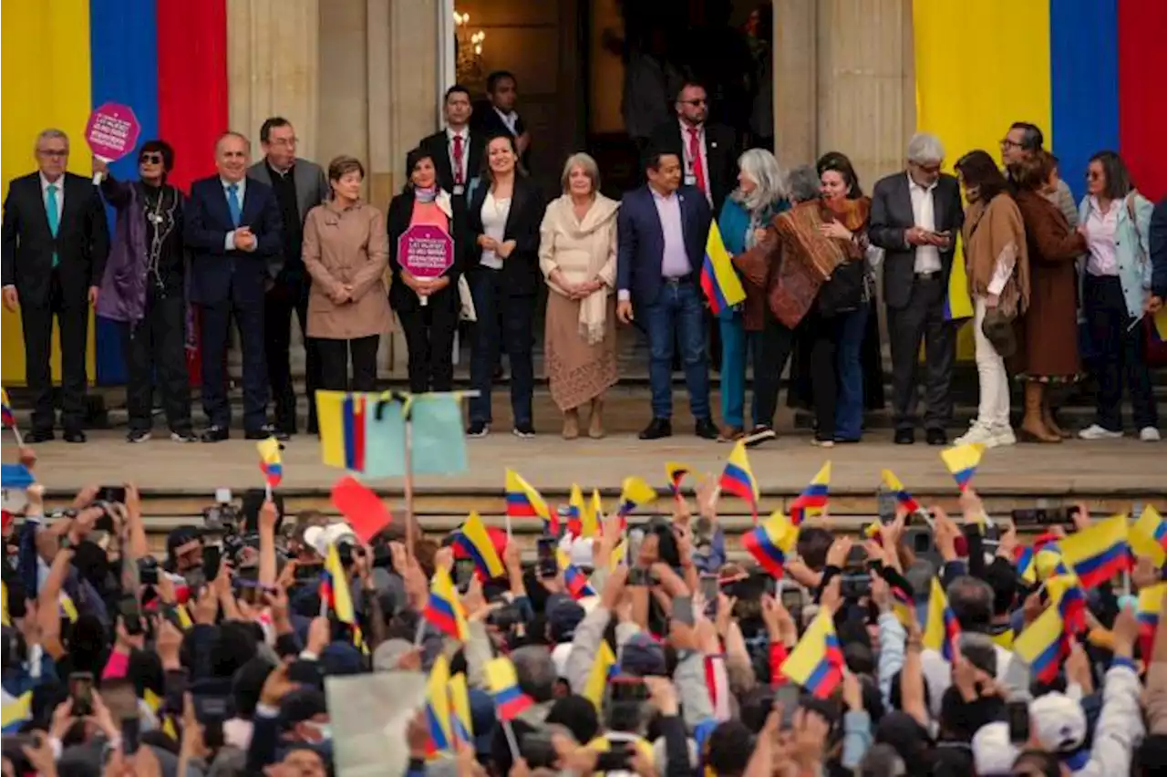 La implicaciones de la estrategia de Gustavo Petro de presionar al Congreso con las manifestaciones