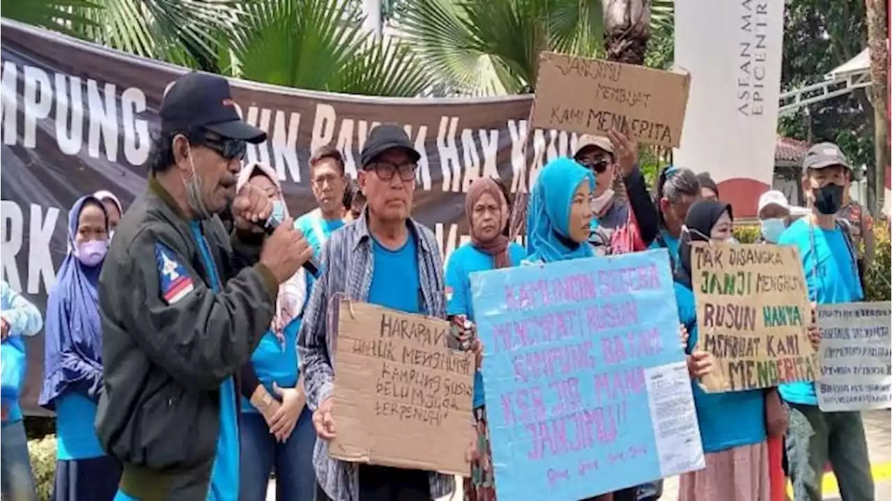 Puluhan Warga Demo di Balai Kota DKI, Tuntut Hak untuk Huni Kampung Susun Bayam