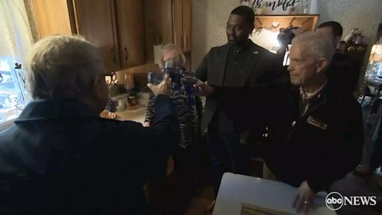 EPA administrator, Ohio Gov. DeWine visit East Palestine residents' homes, sip tap water