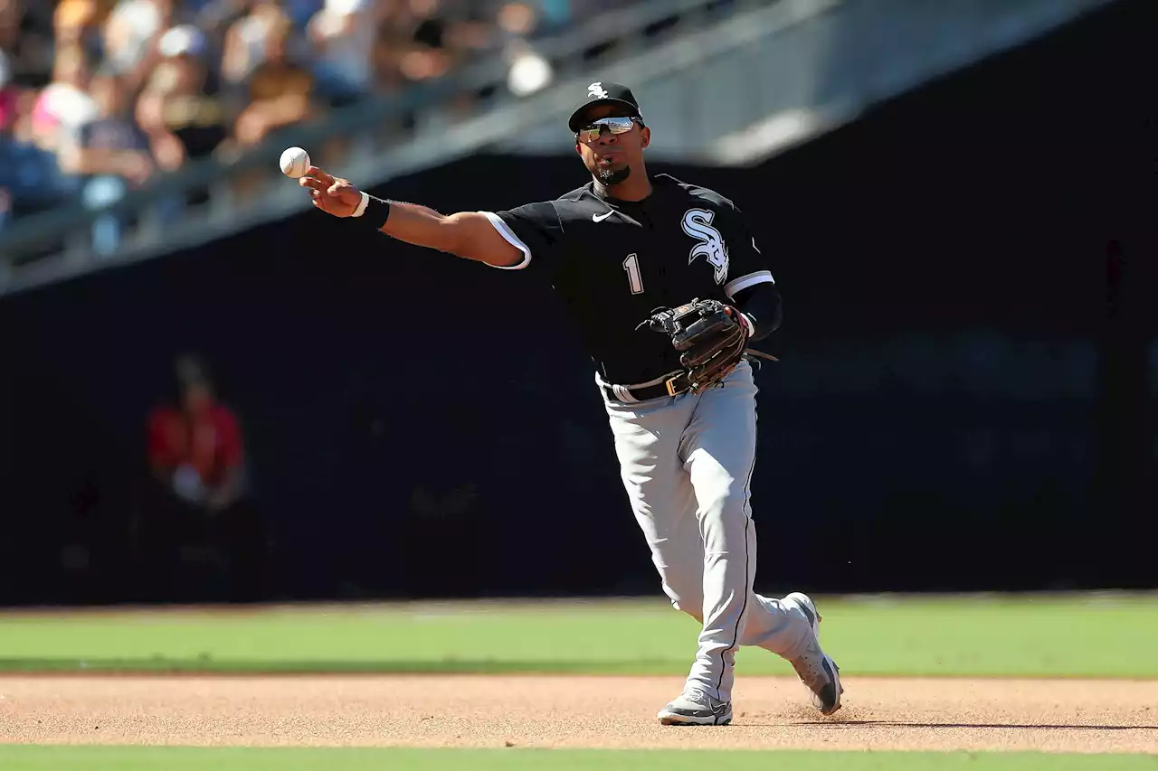 Andrus up for switch to second base after rejoining White Sox