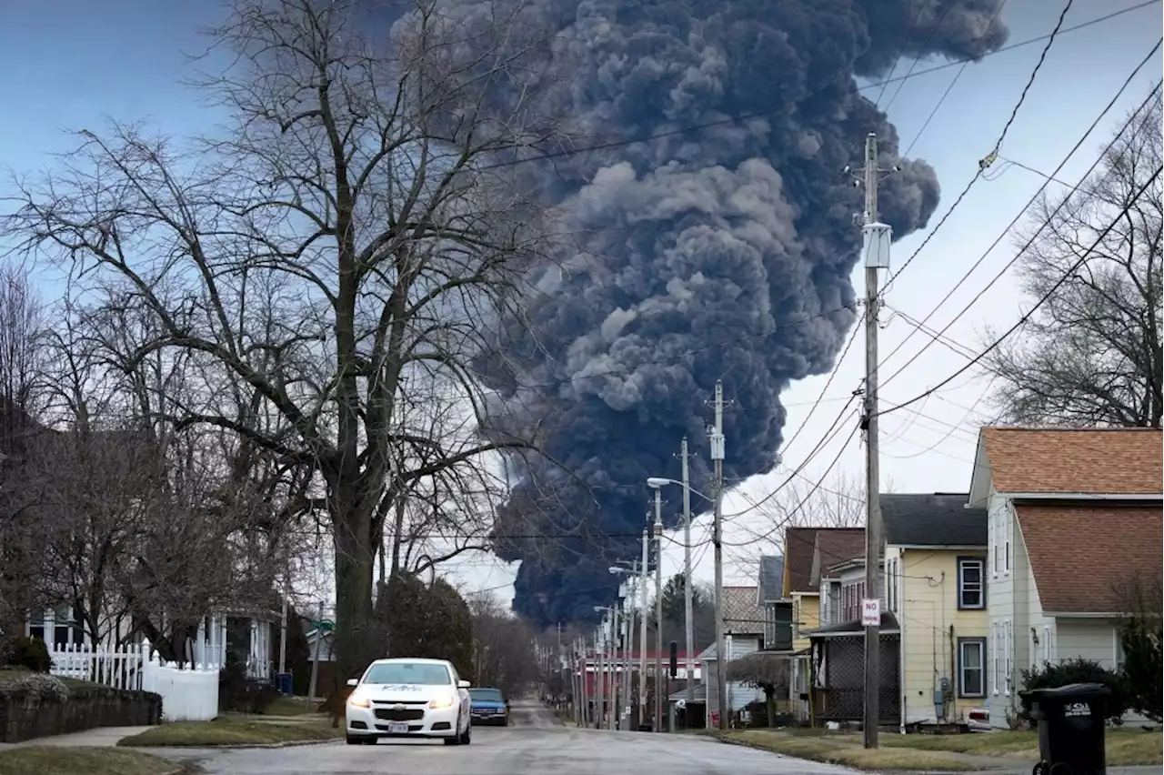 EPA takes charge of cleanup in toxic Ohio train derailment