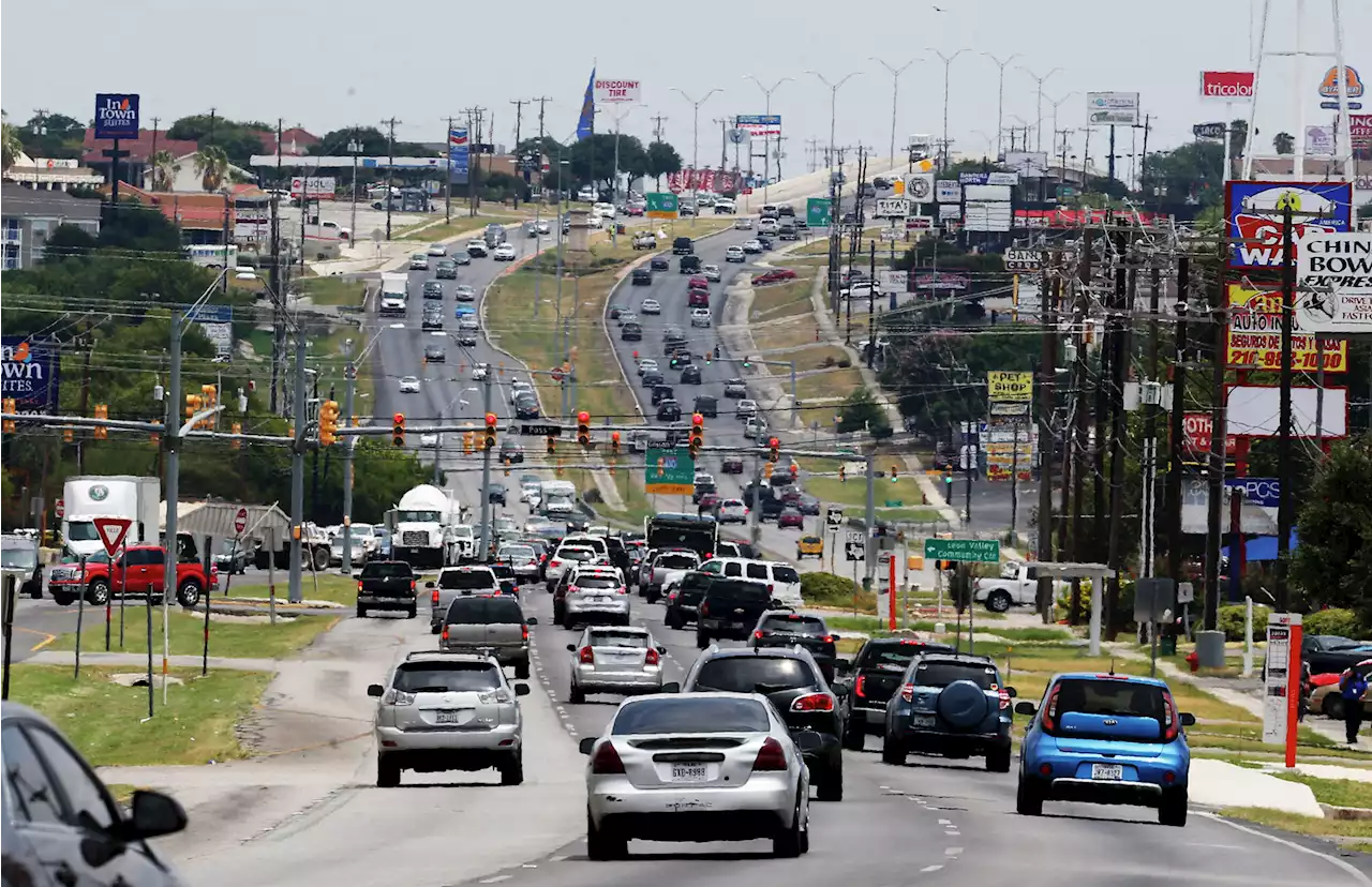 Leon Valley is planning to scrap red light cameras, again