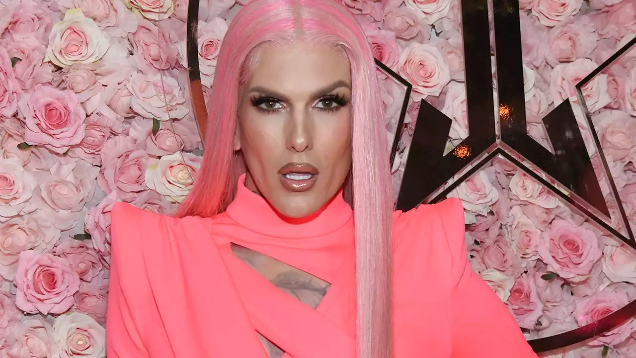 Jeffree Star goes viral after calling out ‘they’ and ‘them’ pronoun ‘bulls---’ on Valentine’s Day podcast