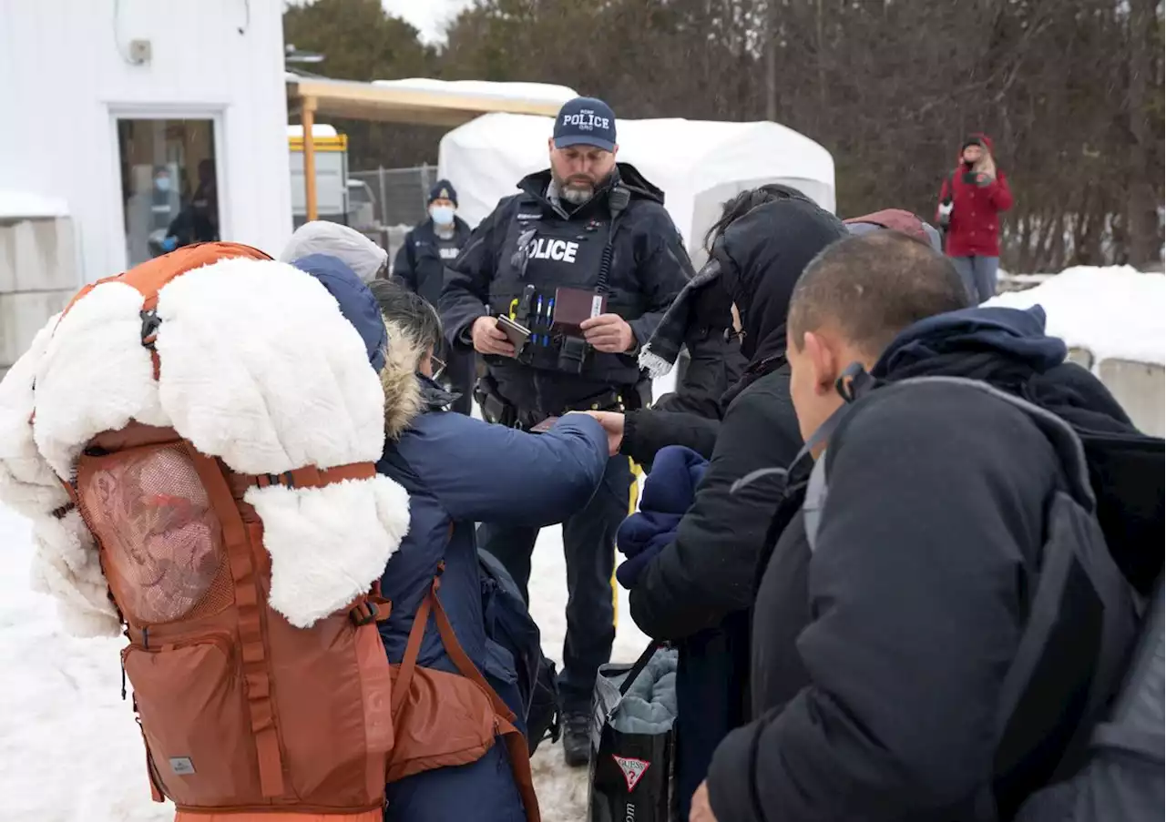 François Legault asks Justin Trudeau to press U.S. on influx of migrants at Roxham Road