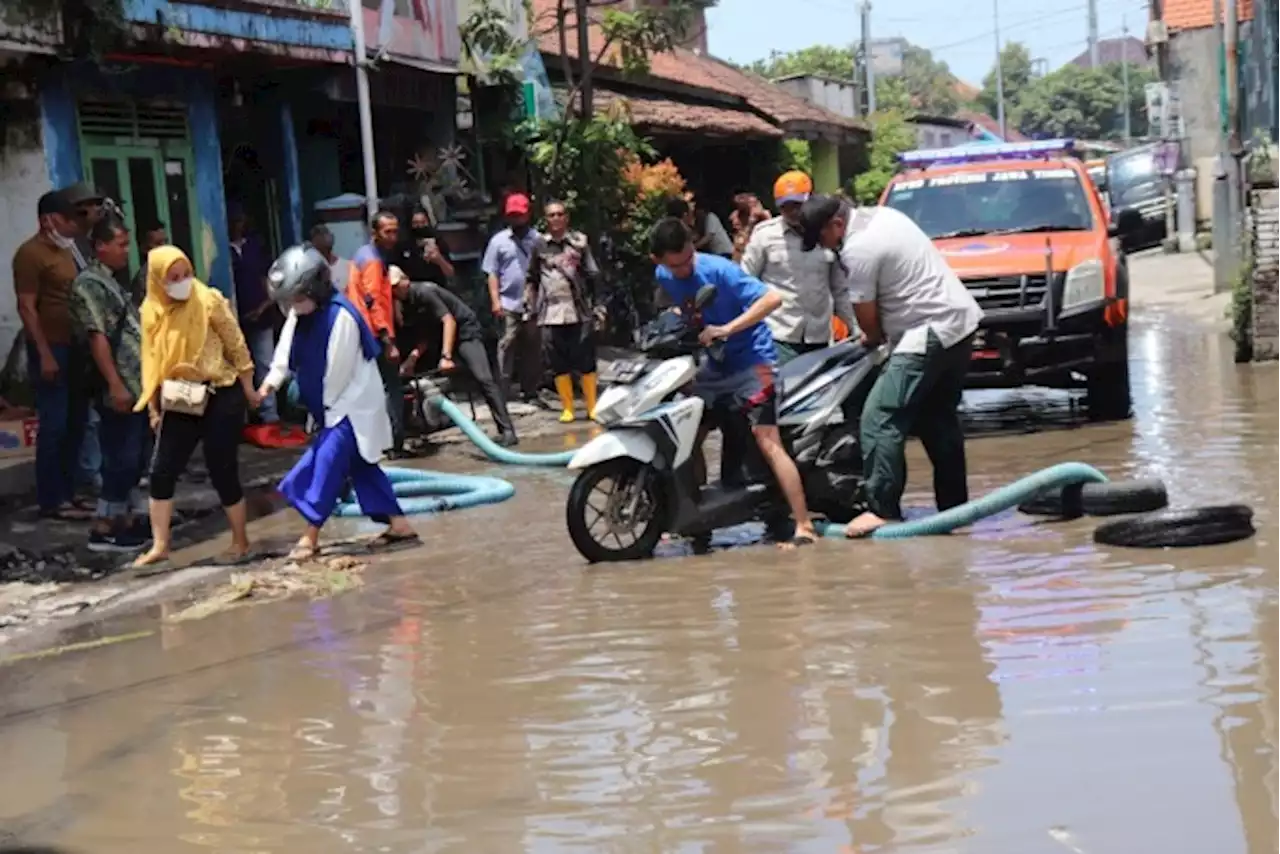 Banyak Pengendara Terjatuh, Jalan Rusak di Desa Kureksari Bakal Diaspal