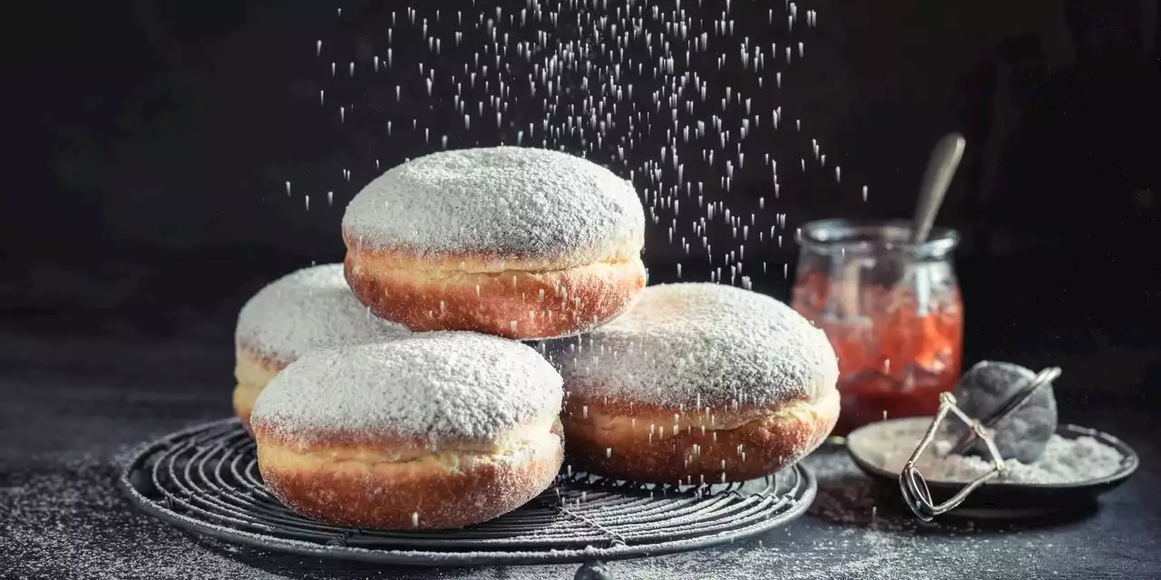 It's pączki day — ask for these sinful Fat Tuesday pastries by name. And certainly don’t call them doughnuts.