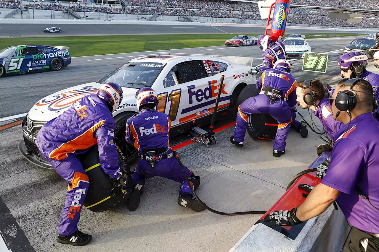 Hamlin: “Messed up” pit strategy cost me Daytona 500 shot