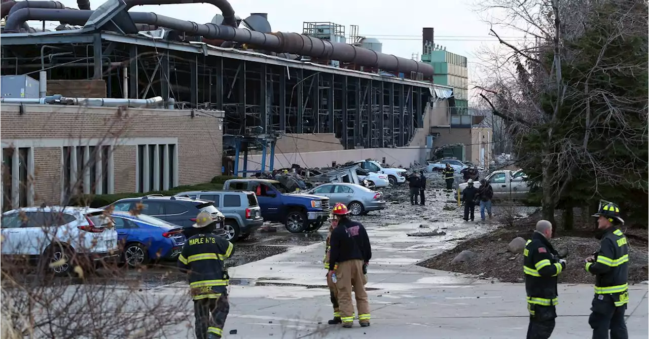 One killed, a dozen injured after blast at Ohio factory scatters molten debris, starts fire